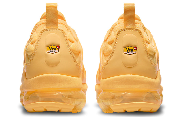 Nike Womens Air VaporMax Plus 'Yolk' Citron Pulse/White/Citron Pulse DJ5993-800 KICKSOVER