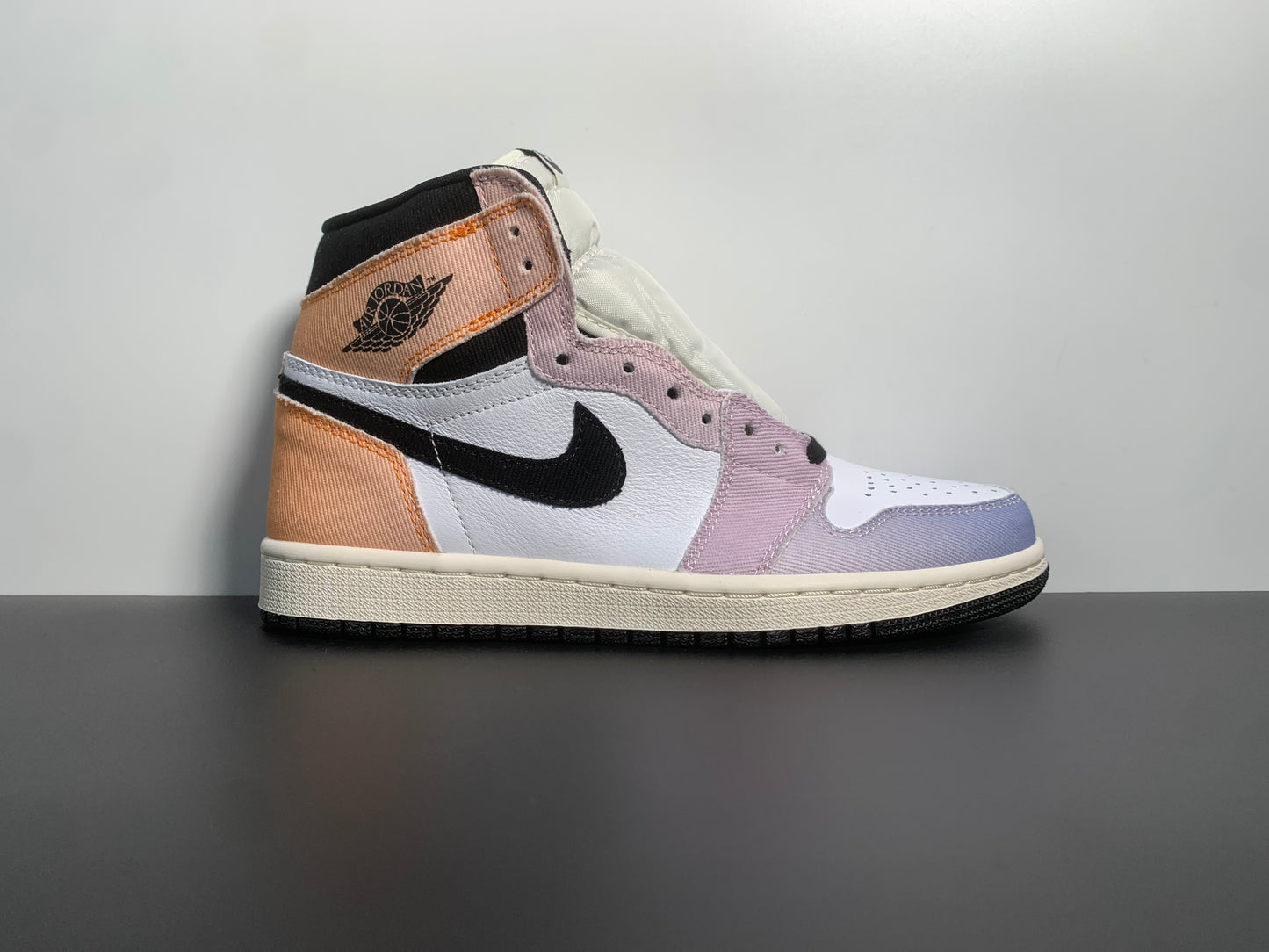 Air Jordan 1 High OG Craft Skyline DX0054-805