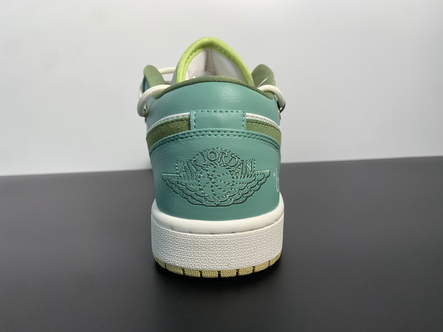 Air Jordan 1 Low Sail White Oil Green FD9906-131