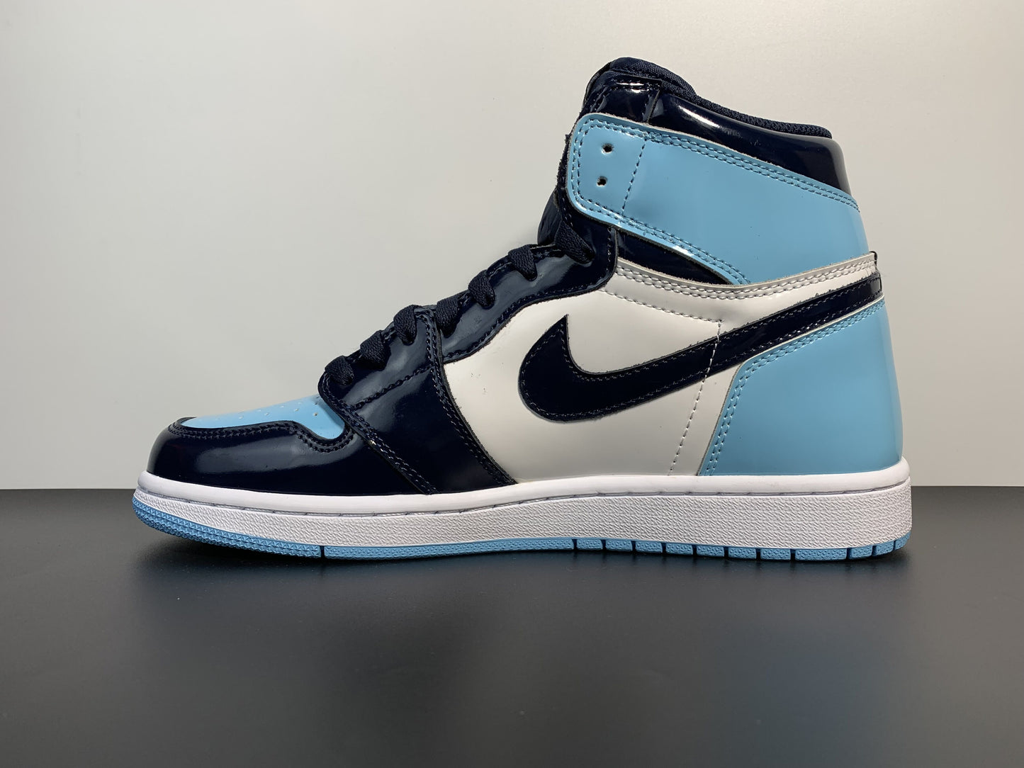 Air Jordan 1 High OG University Blue- CD0461 401