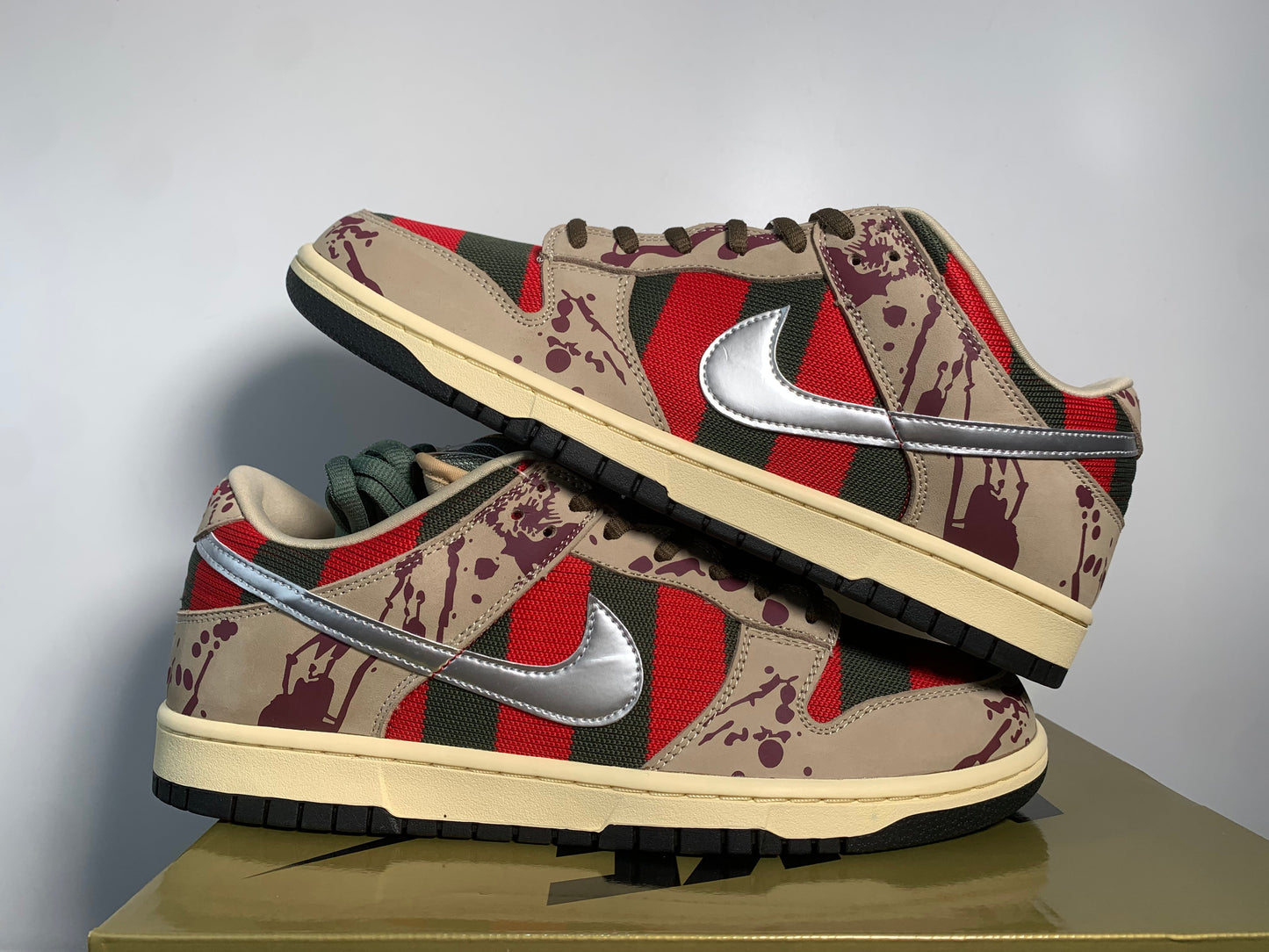 Dunk Low Pro SB 'Freddy Krueger' 313170-202