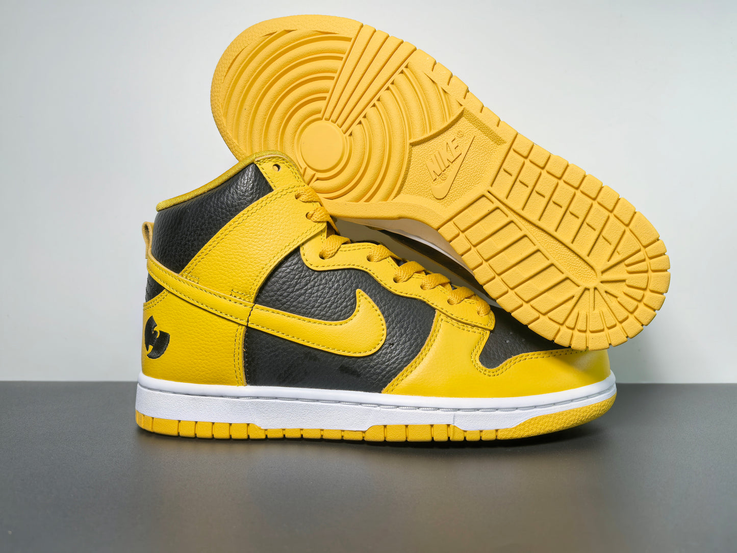 Nike Dunk High “Wu-Tang Clan”