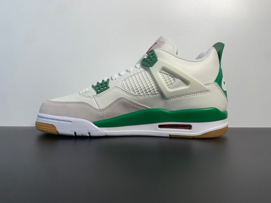 Nike SB x Air Jordan 4 “Pine Green” DR5415-103