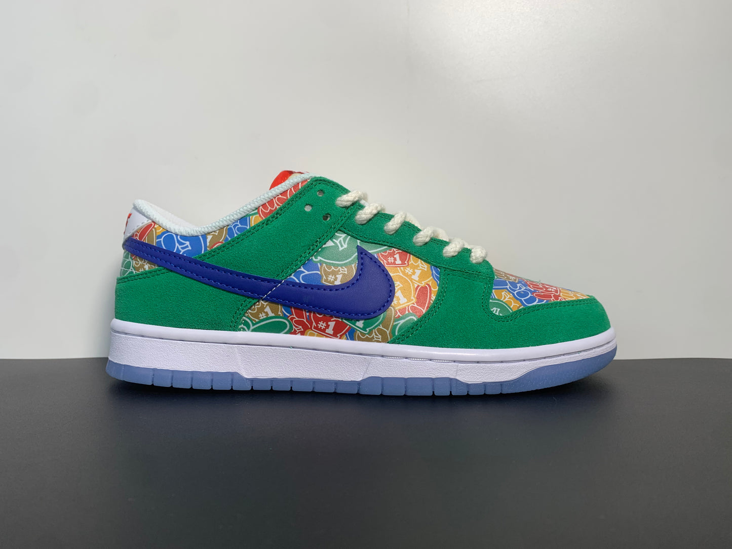 Nike Dunk Low “Foam Finger”DZ5184-300