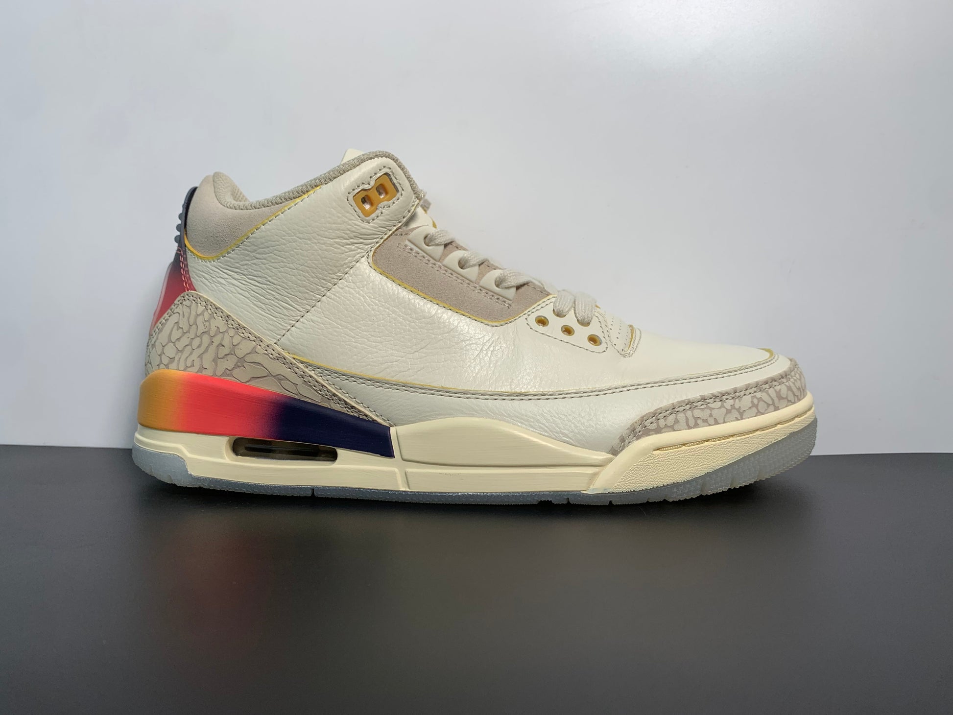 J Balvin x Air Jordan 3 Mid Medellin Sunset  FN0344-901