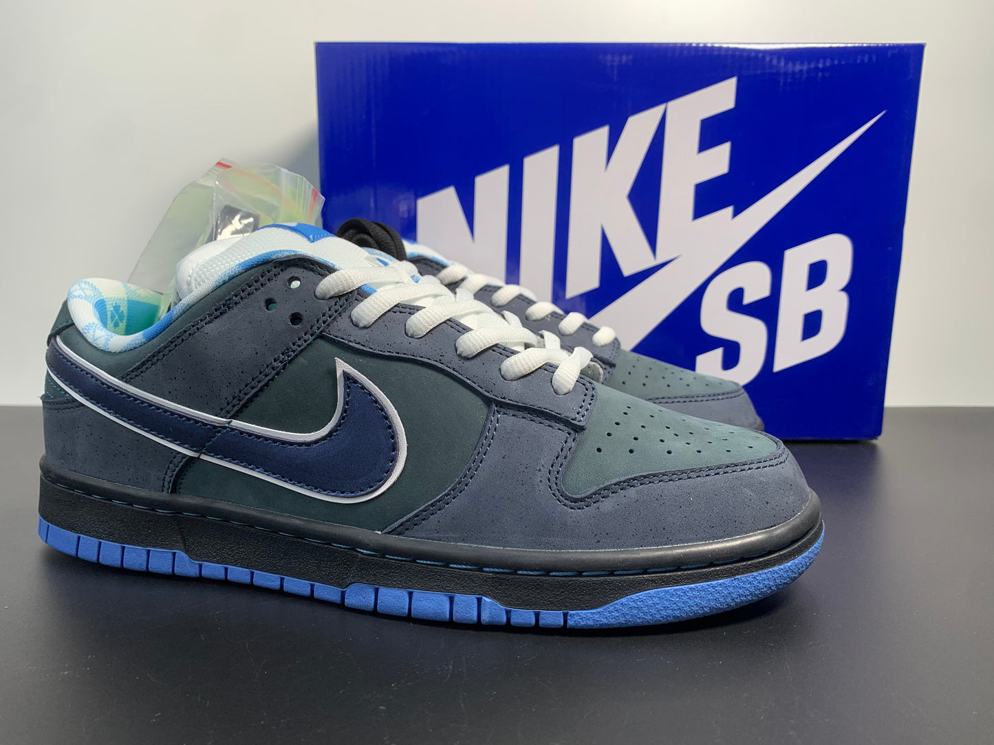 CONCEPTS x Nike Dunk SB Low Blue Lobster 313170-342