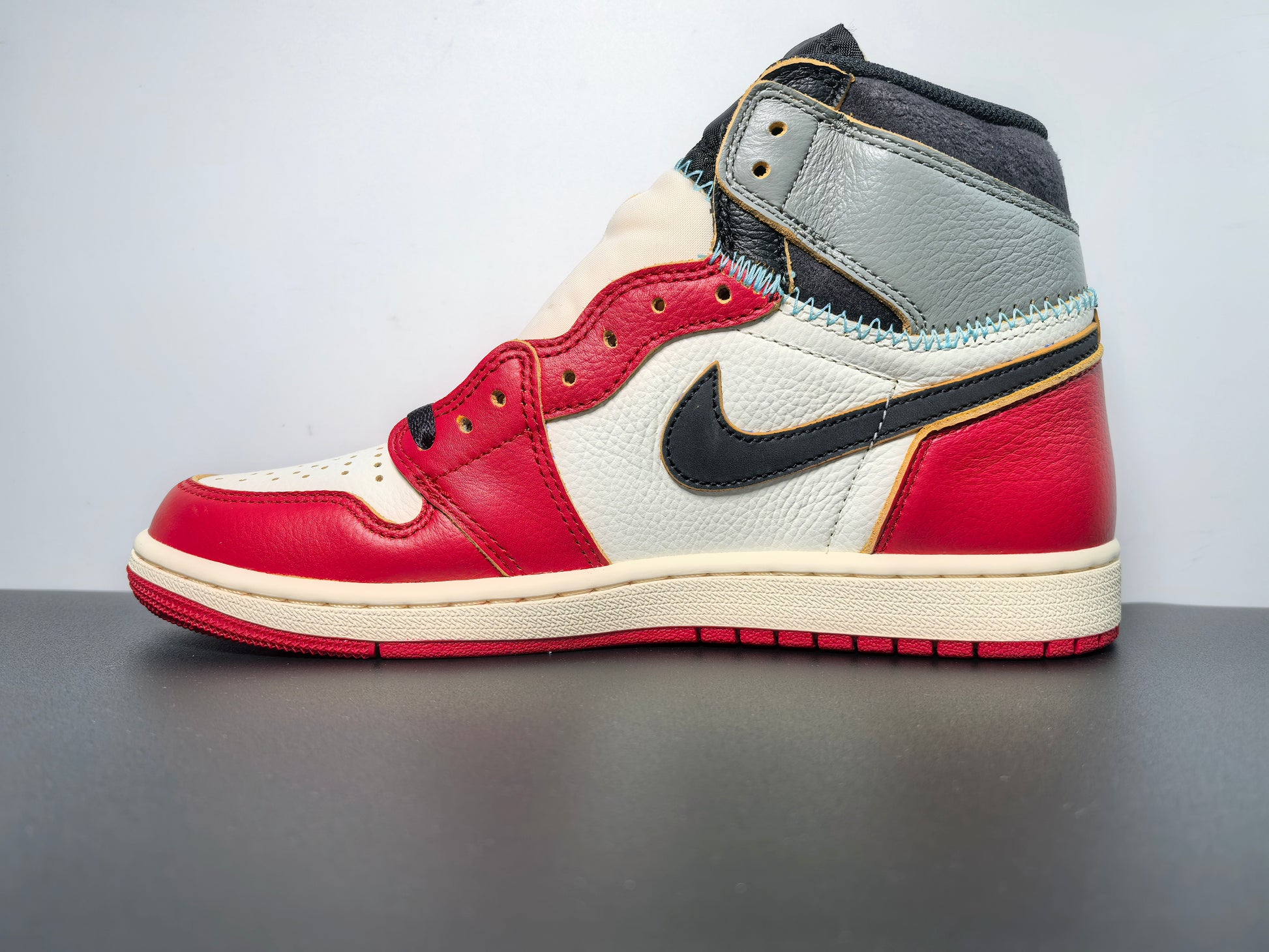 Union LA x Air Jordan 1 High OG “Chicago” UN