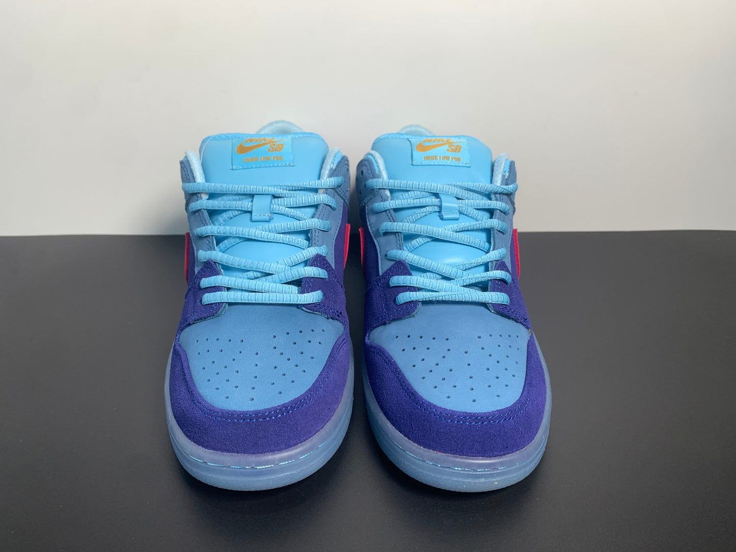 Run The Jewels x Nike SB Dunk Low DEEP ROYAL DO9404-400