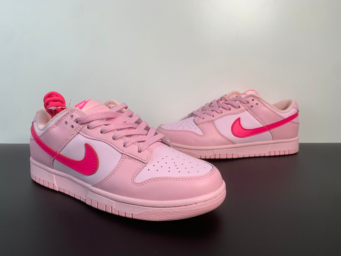 Nike Dunk Low Triple Pink  DH9765-600