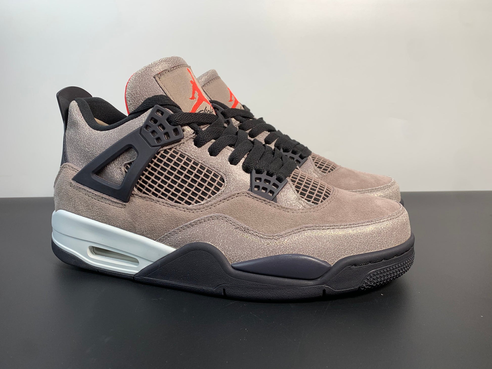 Air Jordan 4 Retro Infrared  Off White  Oil Gray Taupe Haze DB0732-200