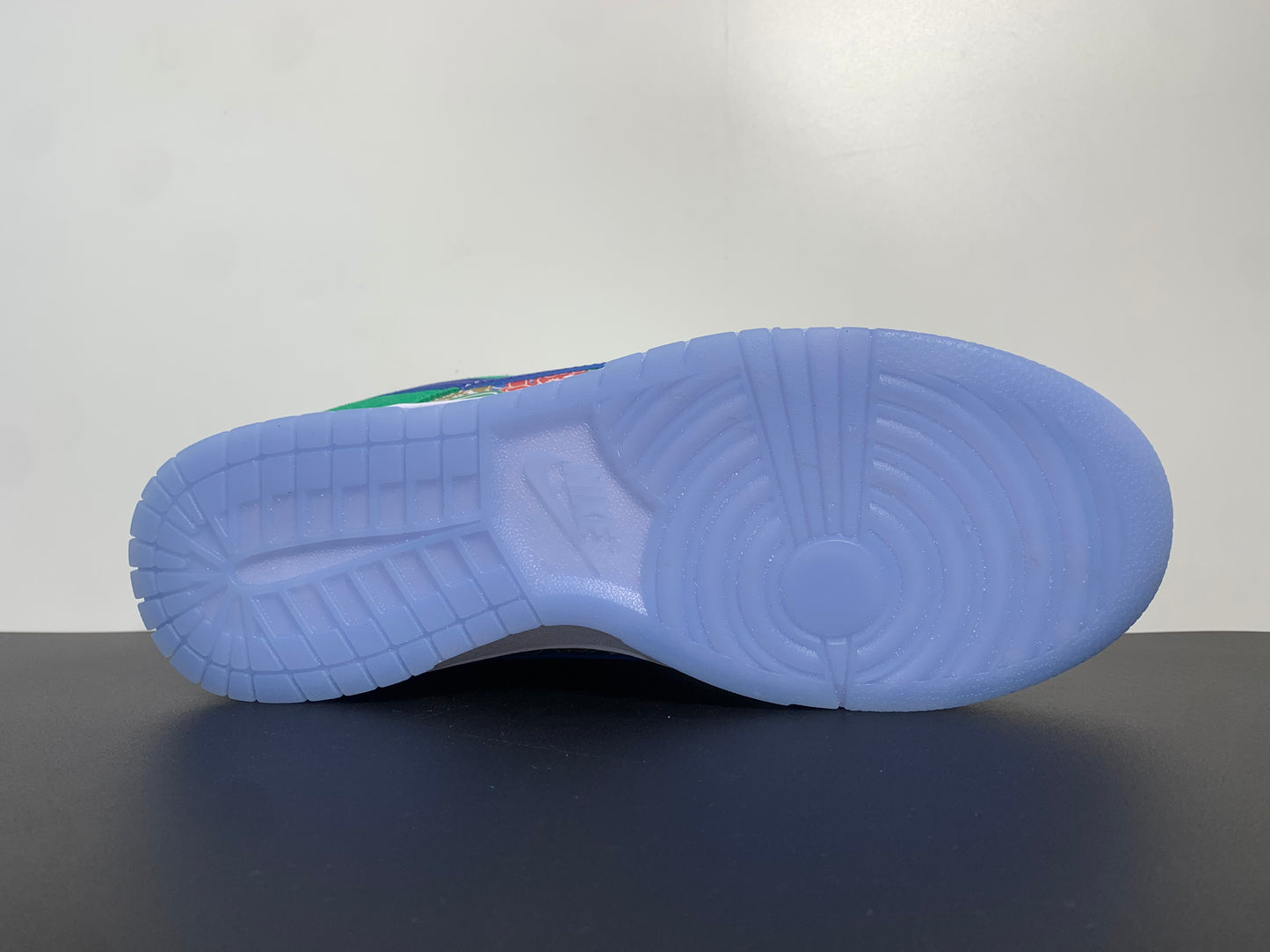 Nike Dunk Low “Foam Finger”DZ5184-300