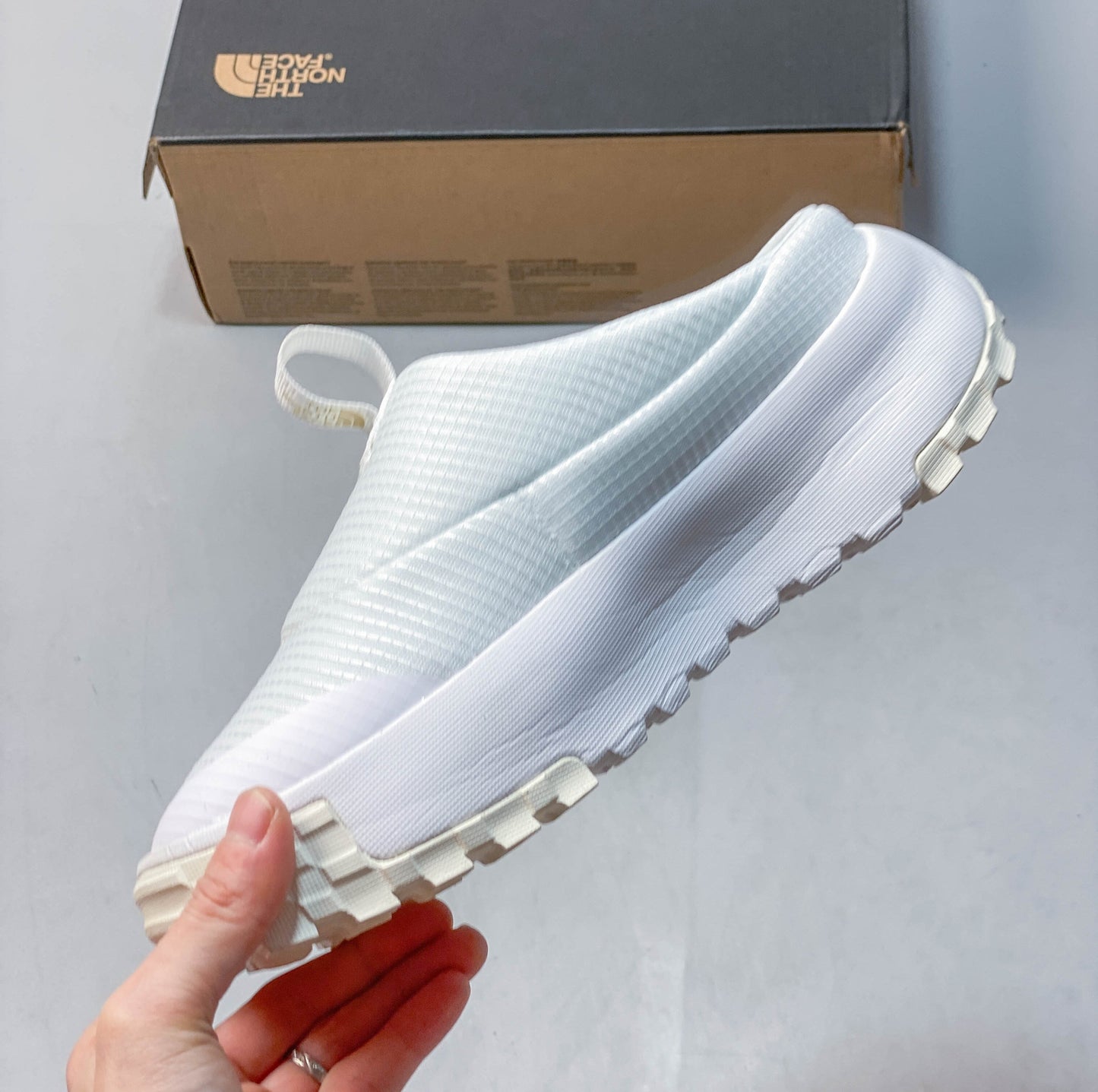 THE M THERMOBALL TRACTION MULE V  Pure White NFOABA9BKY4-055