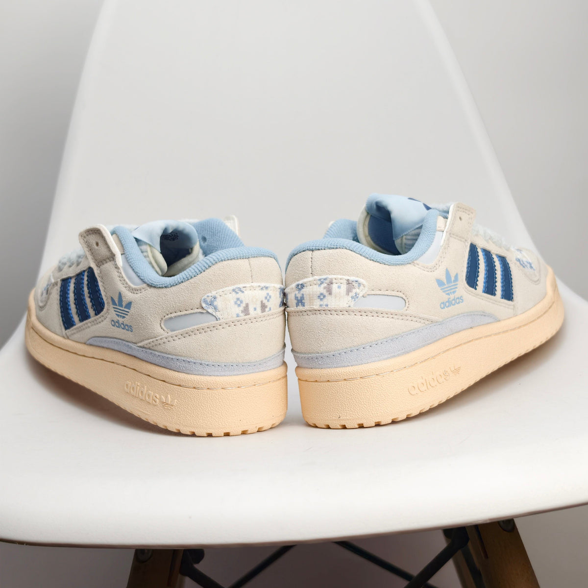 Adidas Originals Forum Low CL 'White Wonder Blue' 284JGD