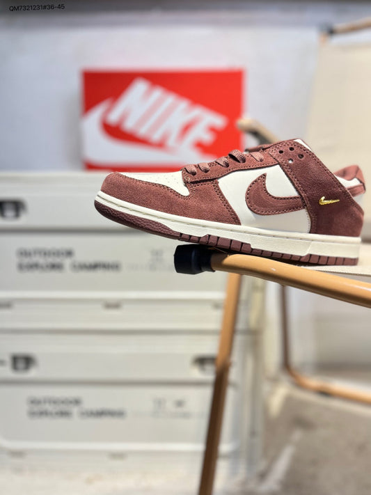 Nike Dunk Low Brown IB4417