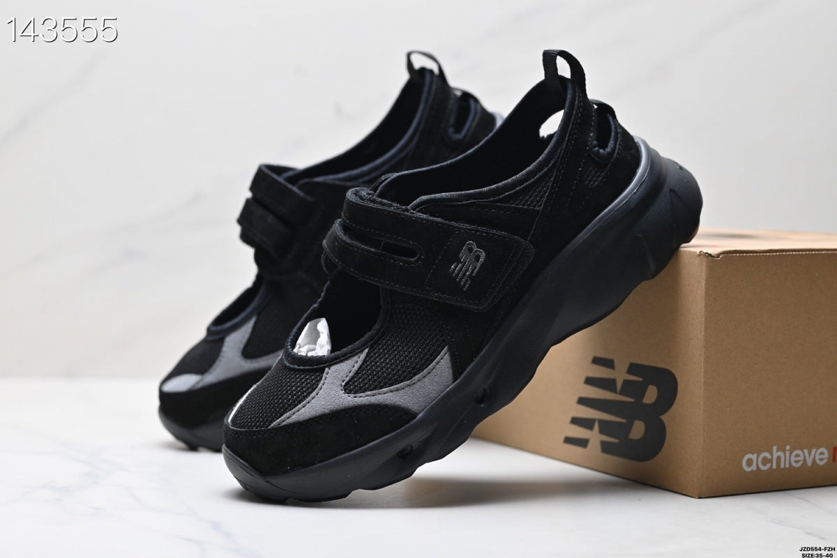 New Balance  Breeze Pure Black