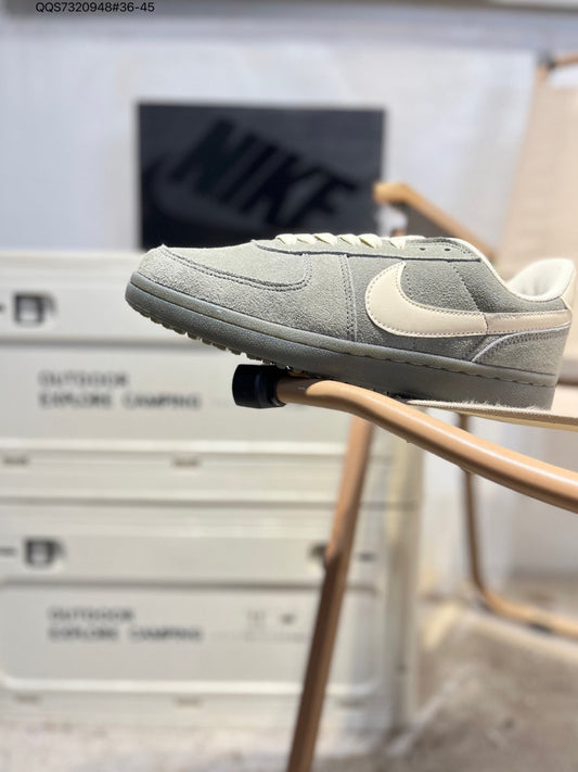 Nike Field General 82 SP”White/Black/Gum” Grey  IF0666