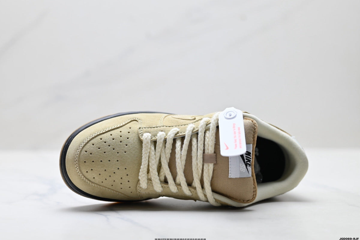 NIKE DUNK LOW Parachute Beige HJ0367-200