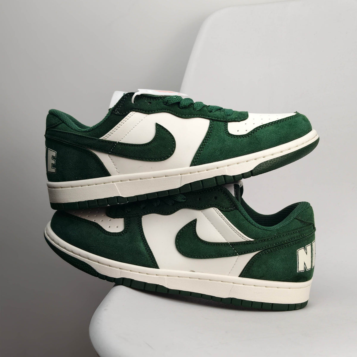 BIG NIKE LOW LUX Green 104224100