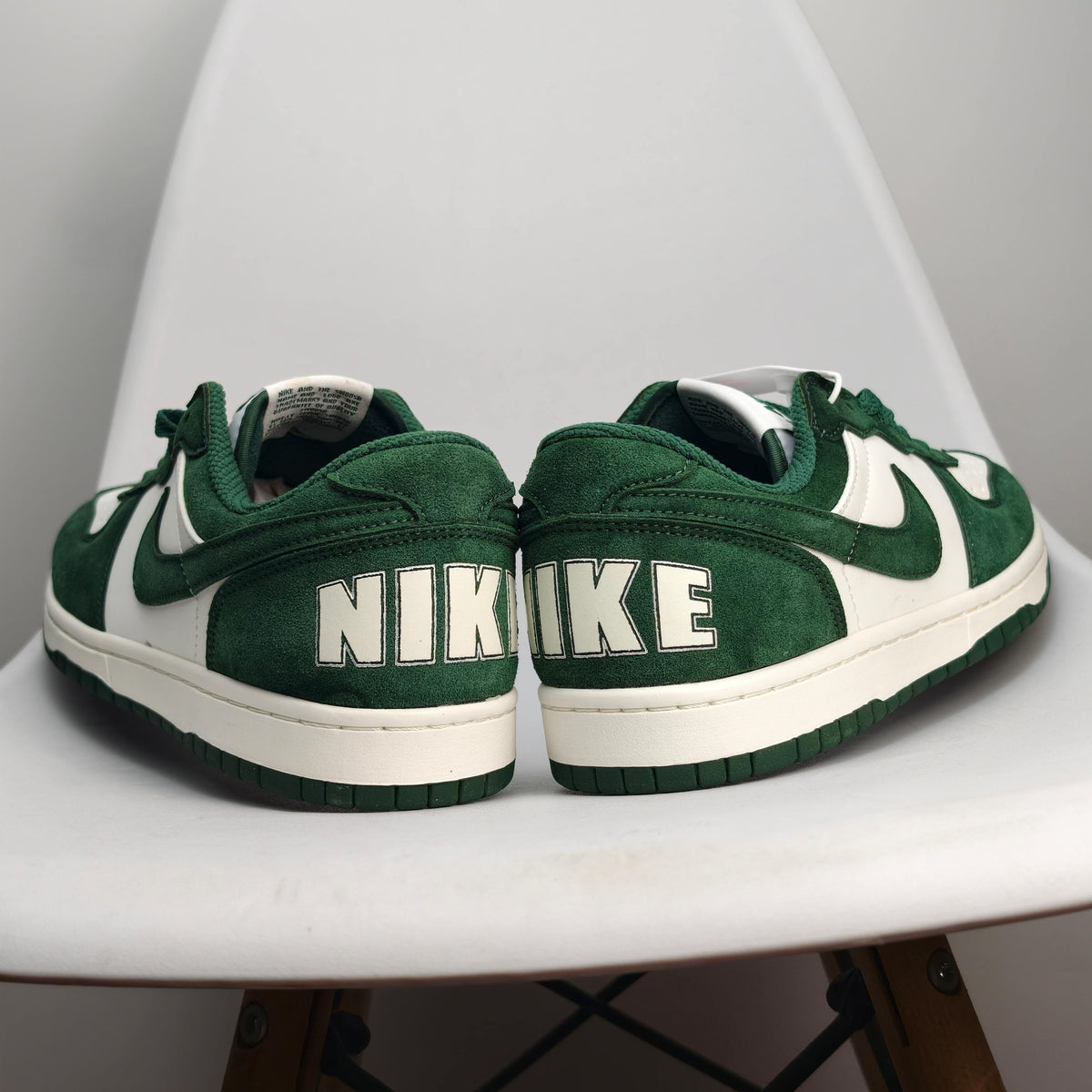 BIG NIKE LOW LUX Green 104224100