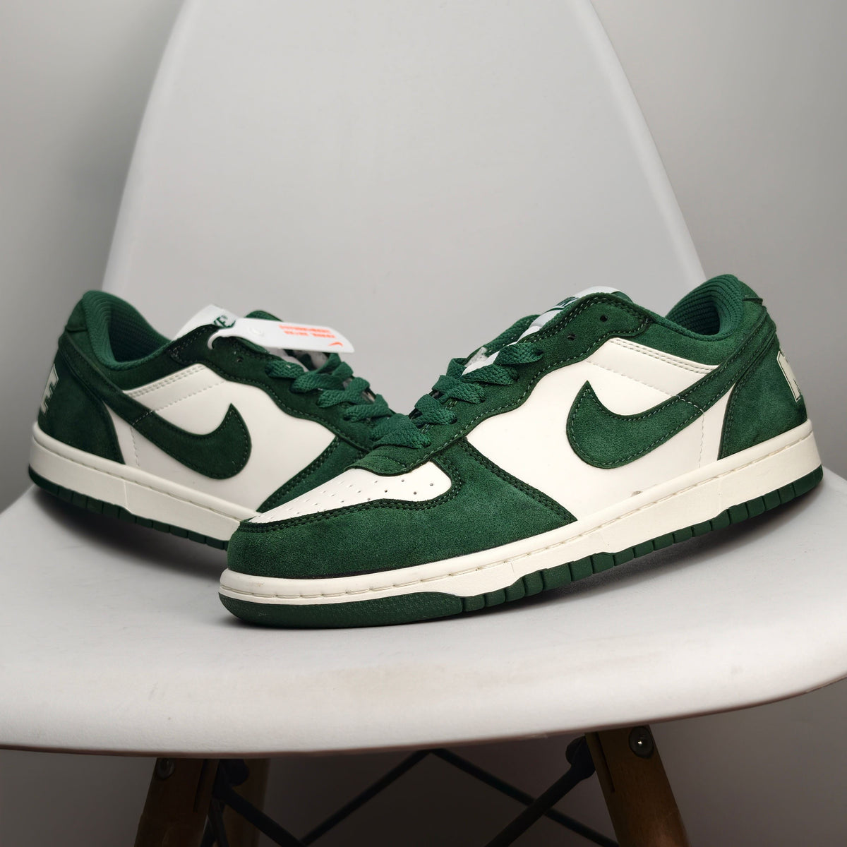 BIG NIKE LOW LUX Green 104224100