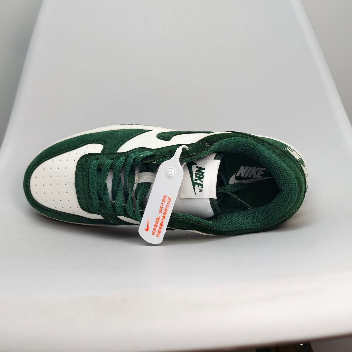 BIG NIKE LOW LUX Green 104224100