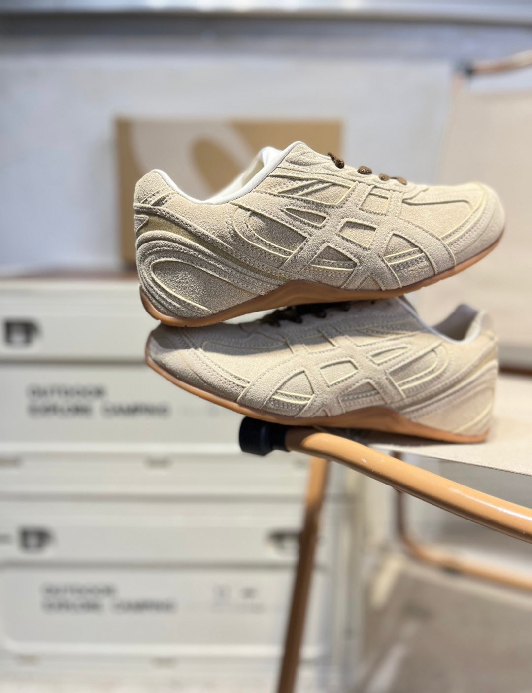 ASICS Hypersync GEL-Phai Z  "Sand / Beige-Gum" 1203B471