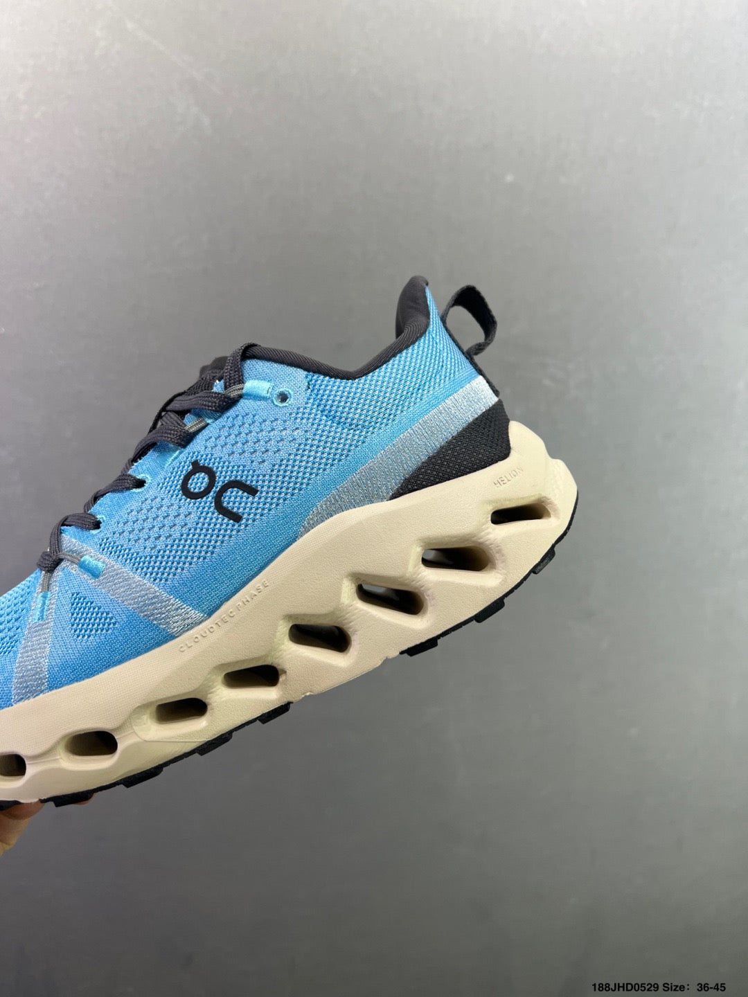 On Cloudsurfer Trail  Horizon / Cream  3MF30120114