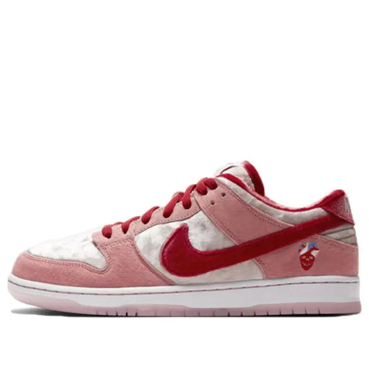 Nike SB Skateboard Dunk Low Pro QS Strangelove - Valentines Day CT2552-800 sneakmarks