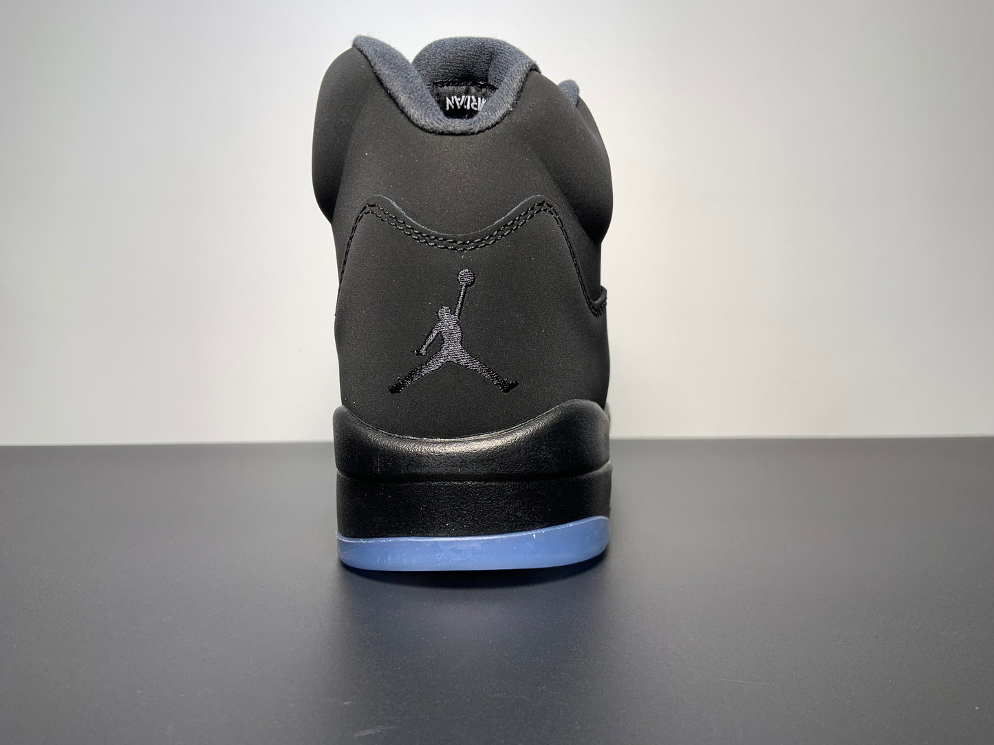 Air Jordan 5 RetroBlack Cat FZ2239-001