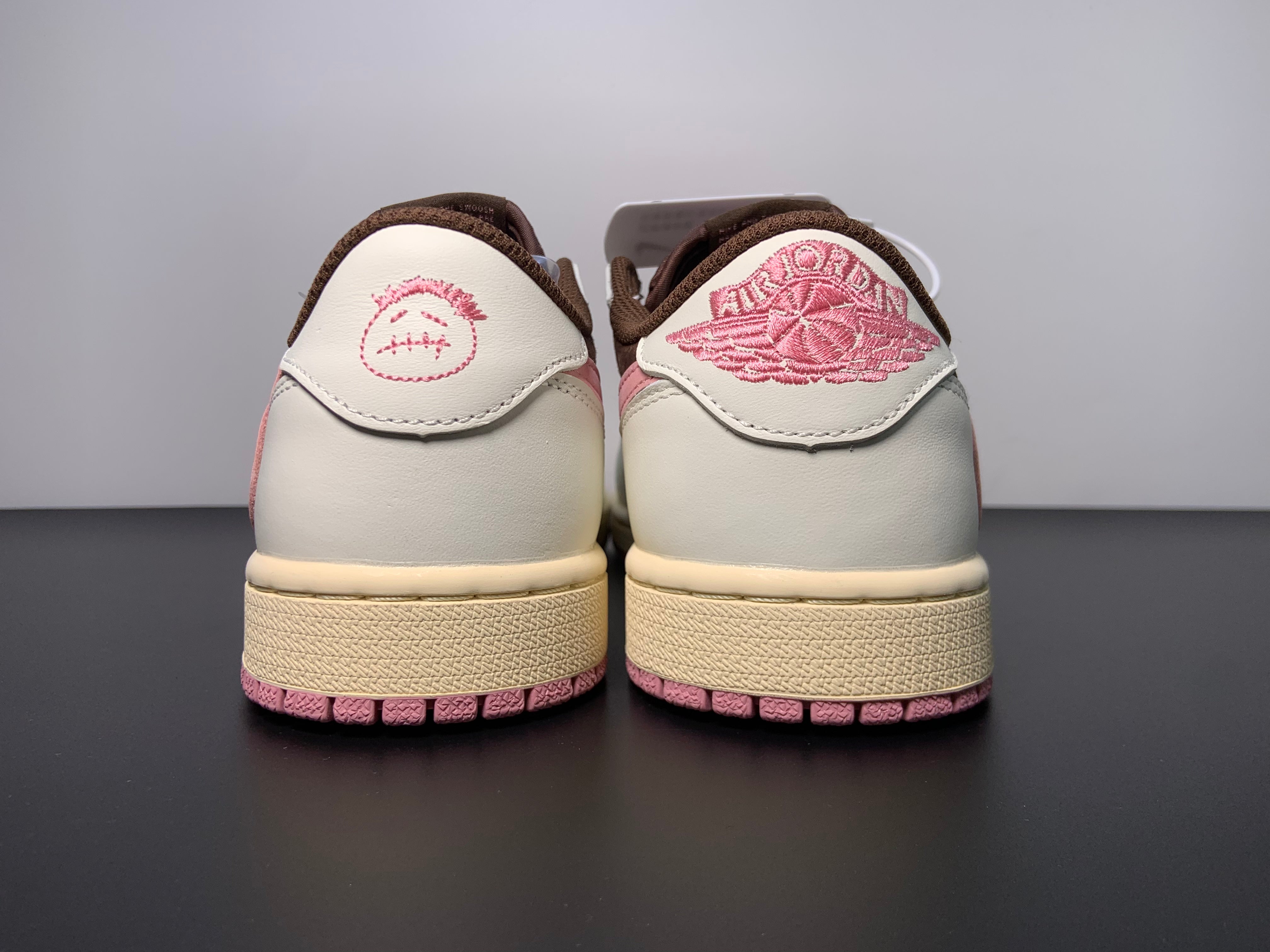 Travis Scott x Air Jordan 1 Low OG “Dark Pony/Pink Oxford” DZ4137