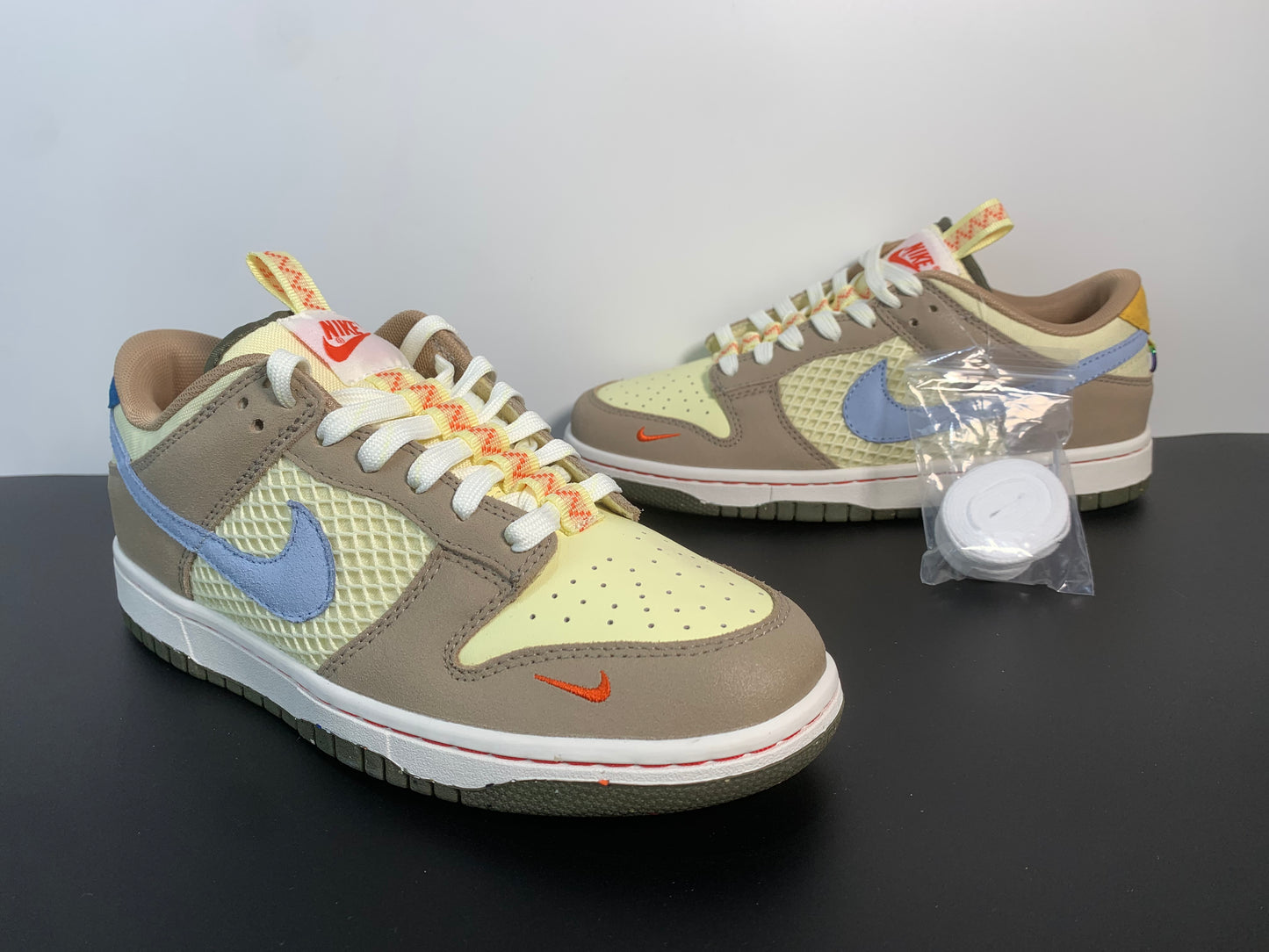 Nike Dunk Low 'Cartoon'  DX6038-741