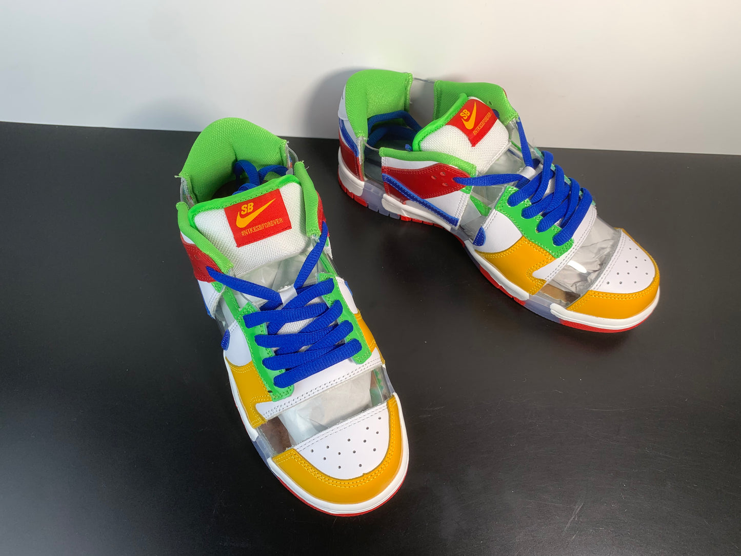 NIKE DUNK SB LOW X SANDY BODECKER 11 AIR FORCE MAX 1  FD8777-100