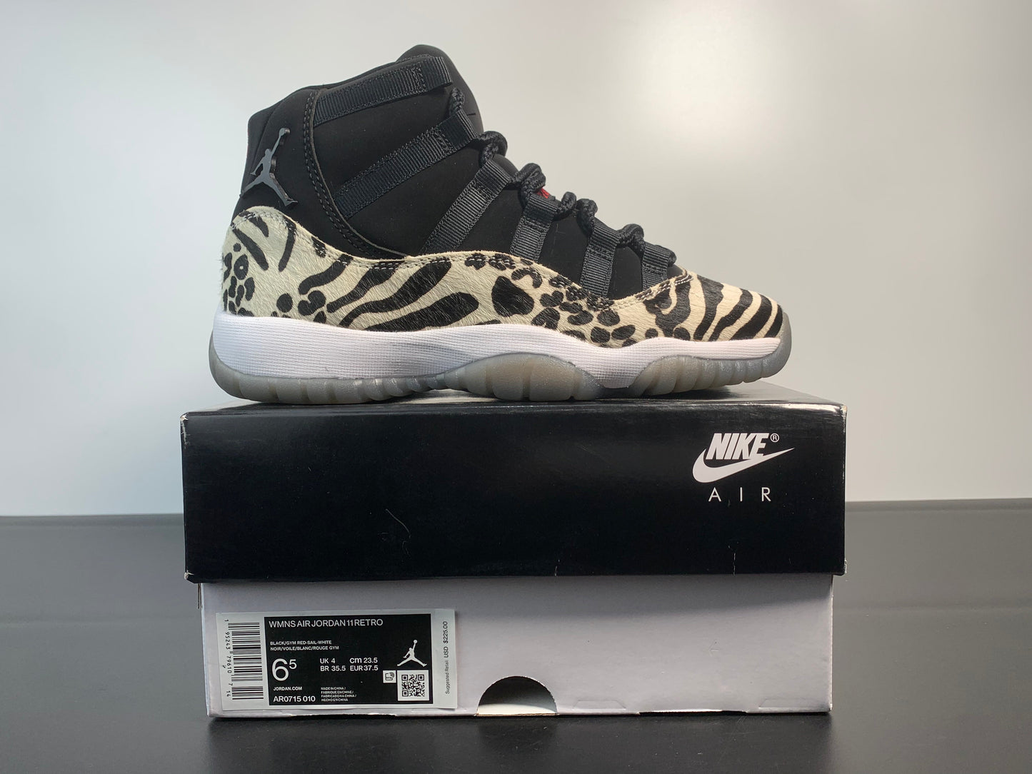 Air Jordan 11 Animal instinct AR0715-010