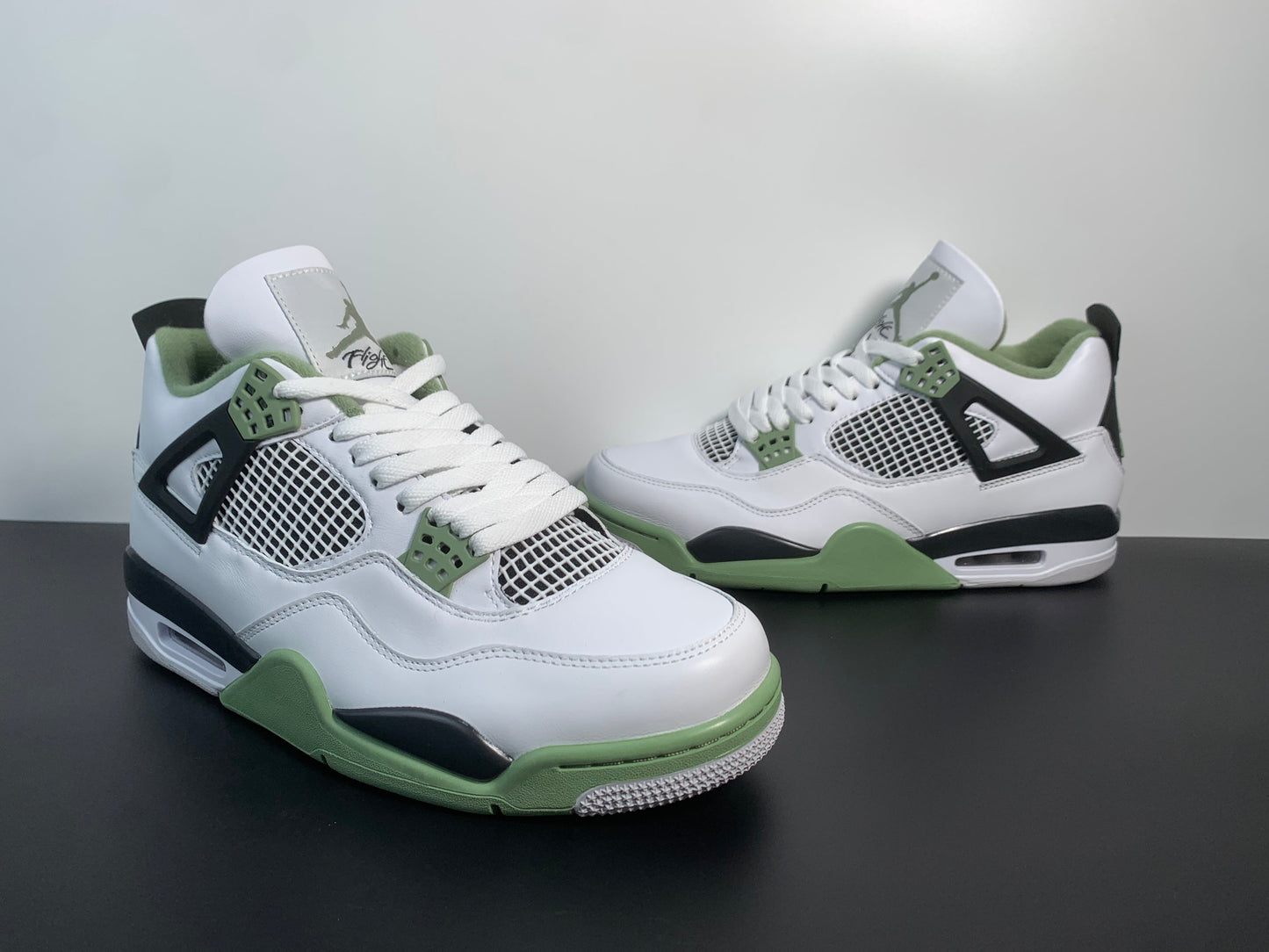 Air Jordan 4 “Oil Green” AQ9129-103