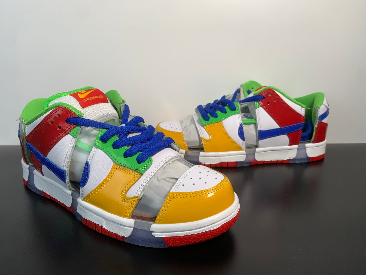 NIKE DUNK SB LOW X SANDY BODECKER 11 AIR FORCE MAX 1  FD8777-100