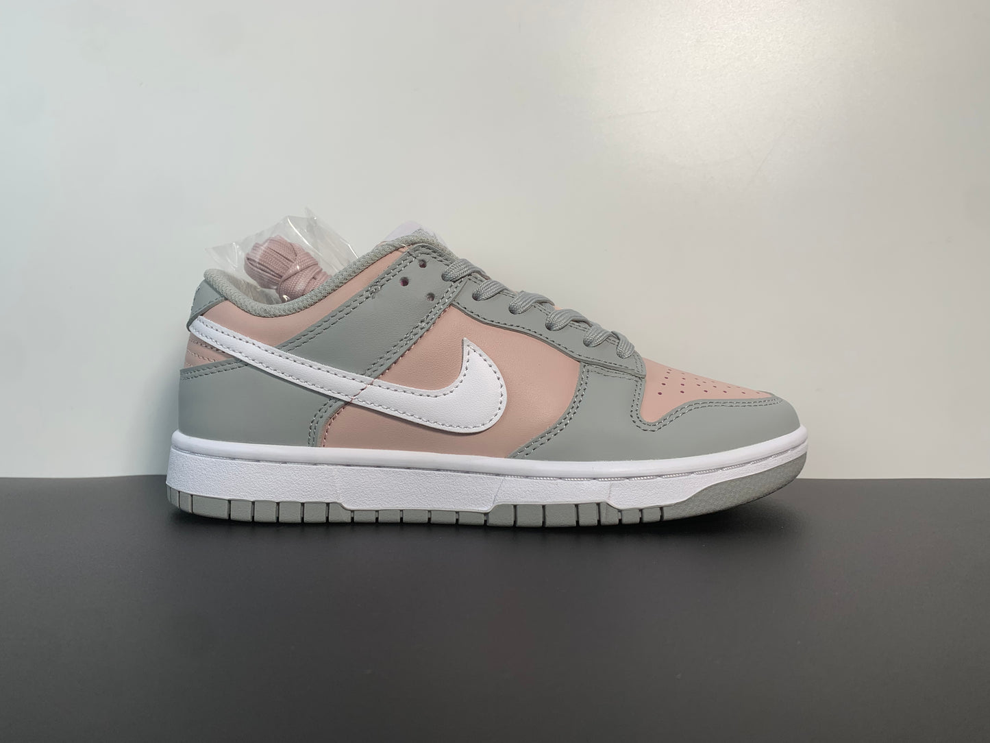 Dunk Low Retro Blush Pink DM8329-600