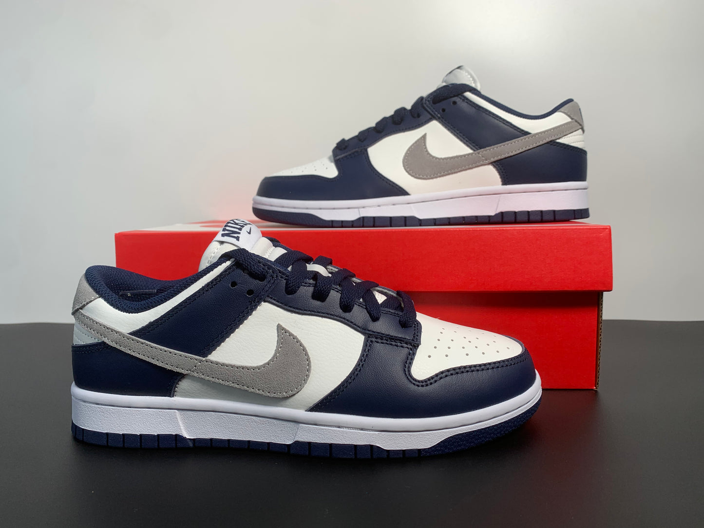 Nike Dunk Low Midnight Navy Smoke Grey FD9749-400