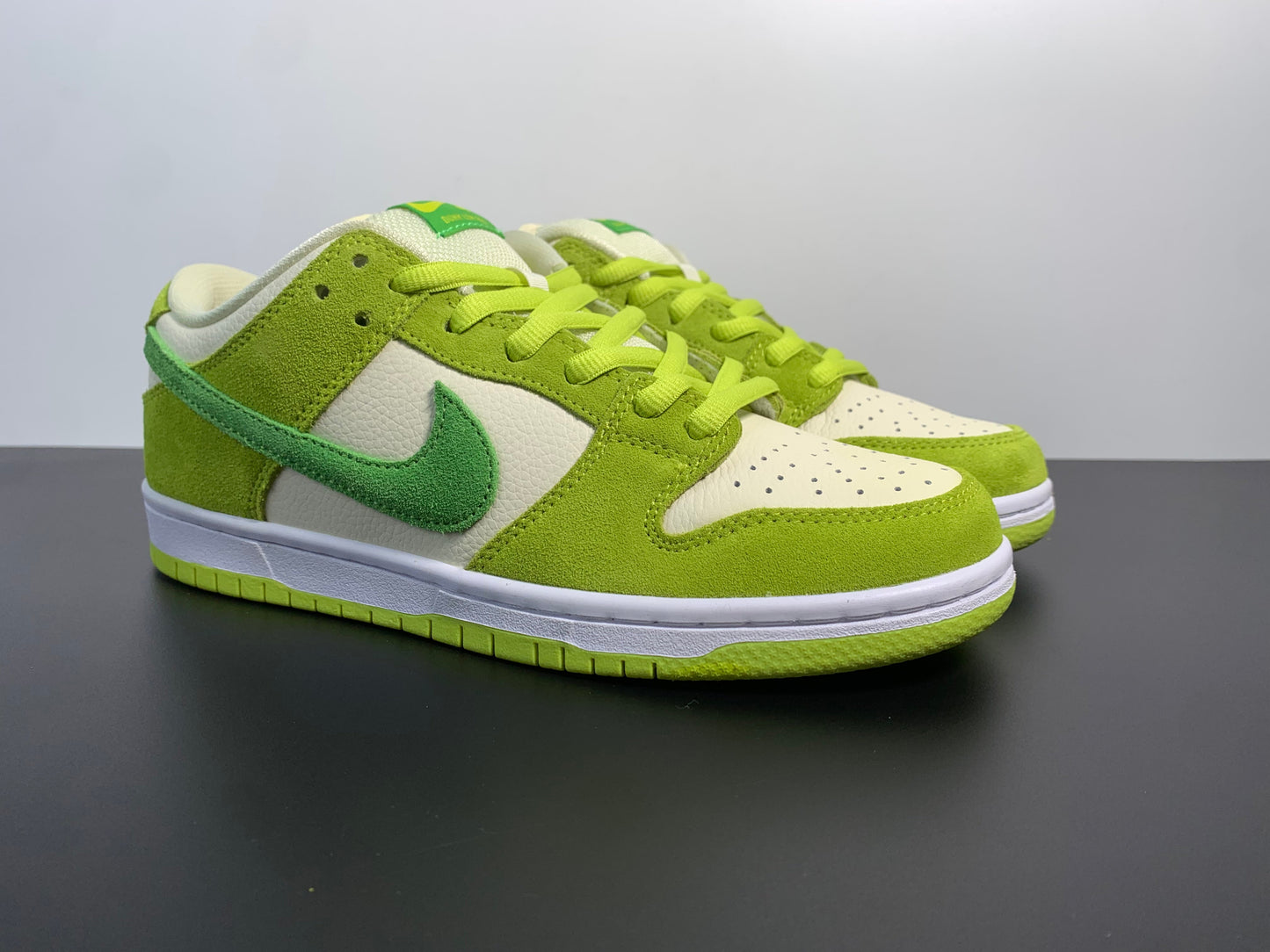 Dunk Low Pro SB 'Fruity Pack - Green Apple'  DM0807-300