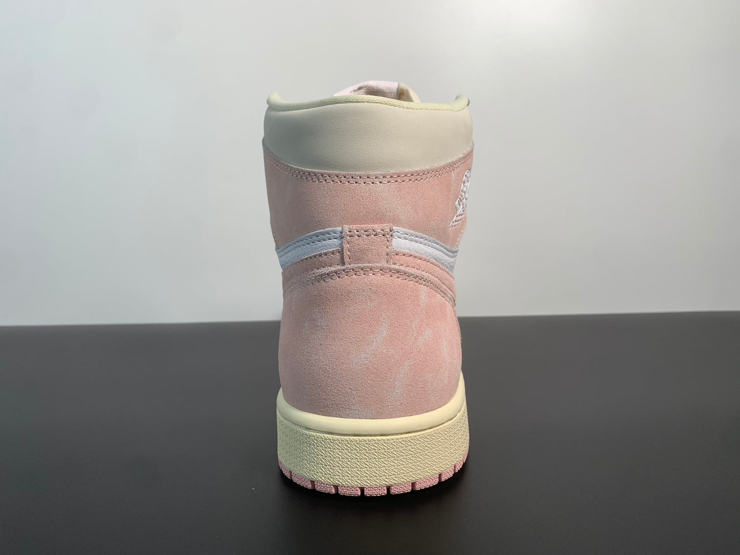 Air Jordan 1 High OG “Washed Pink” FD2596-600