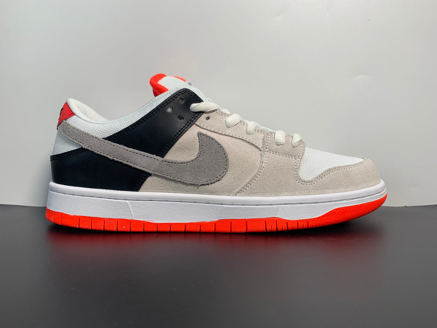 Nike Dunk Low SB 'AM90 Infrared' CD2563-004