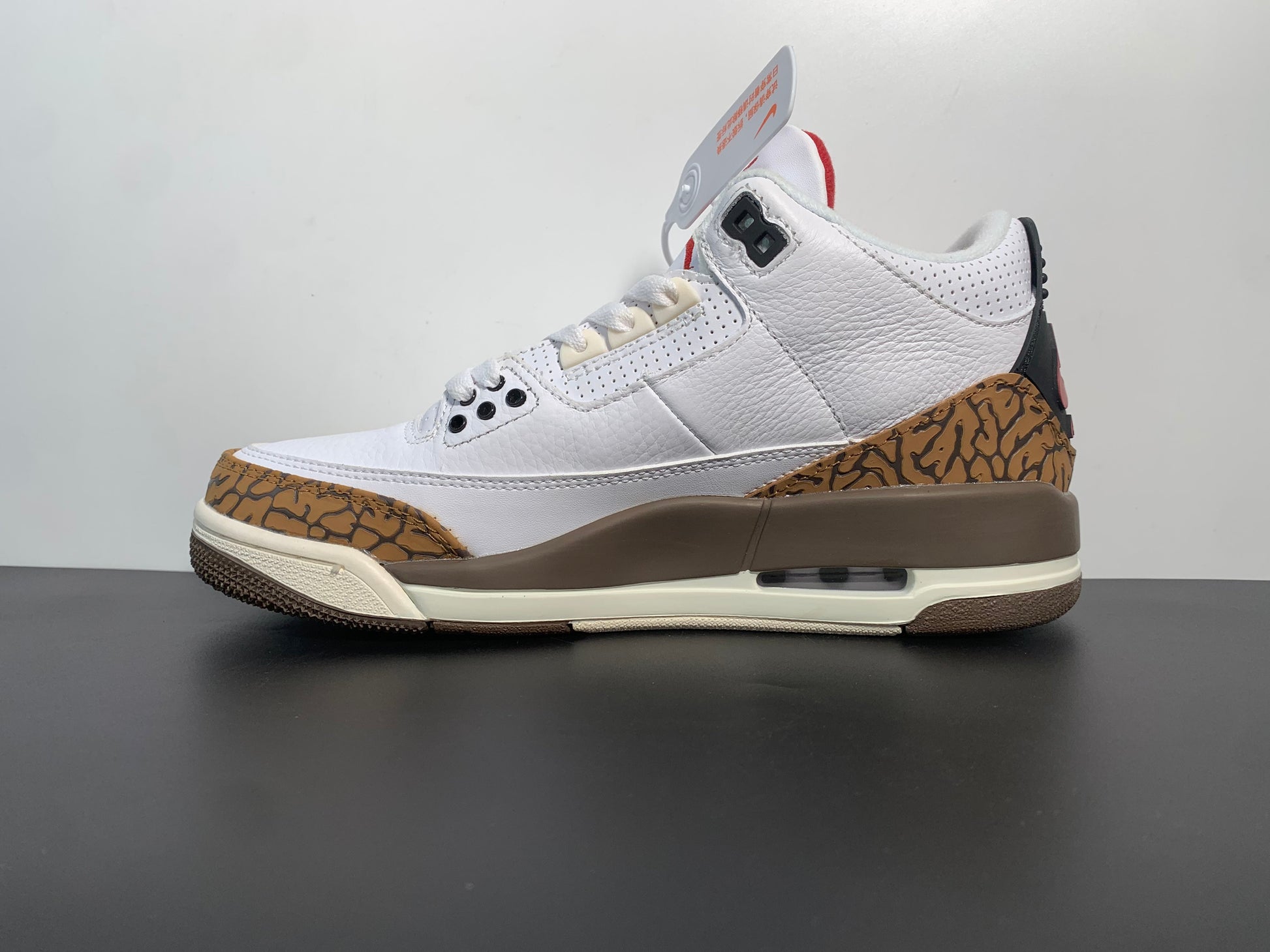 Travis Scott 2 x Air Jordan 3 Tan Brown CT8532-120