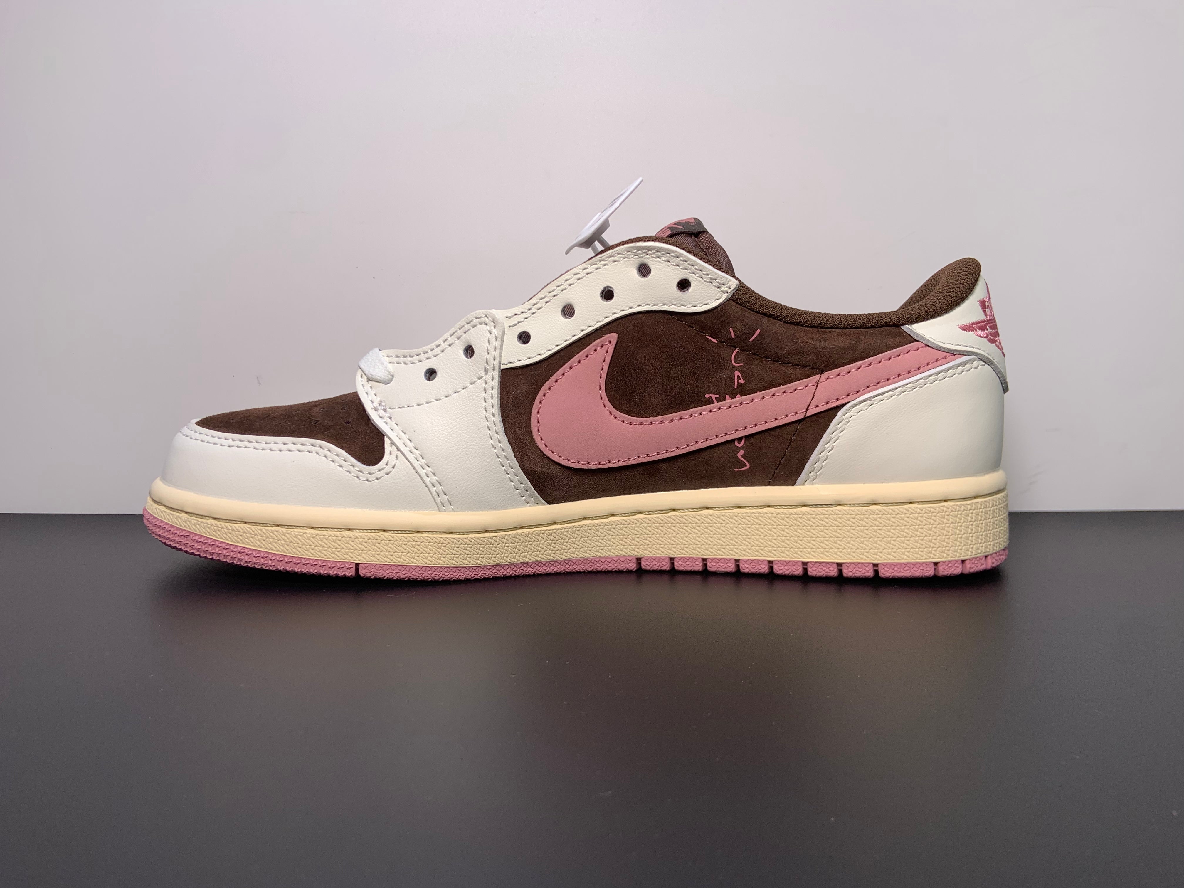 Travis Scott x Air Jordan 1 Low OG “Dark Pony/Pink Oxford” DZ4137