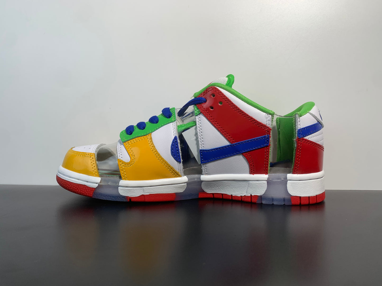 NIKE DUNK SB LOW X SANDY BODECKER 11 AIR FORCE MAX 1  FD8777-100