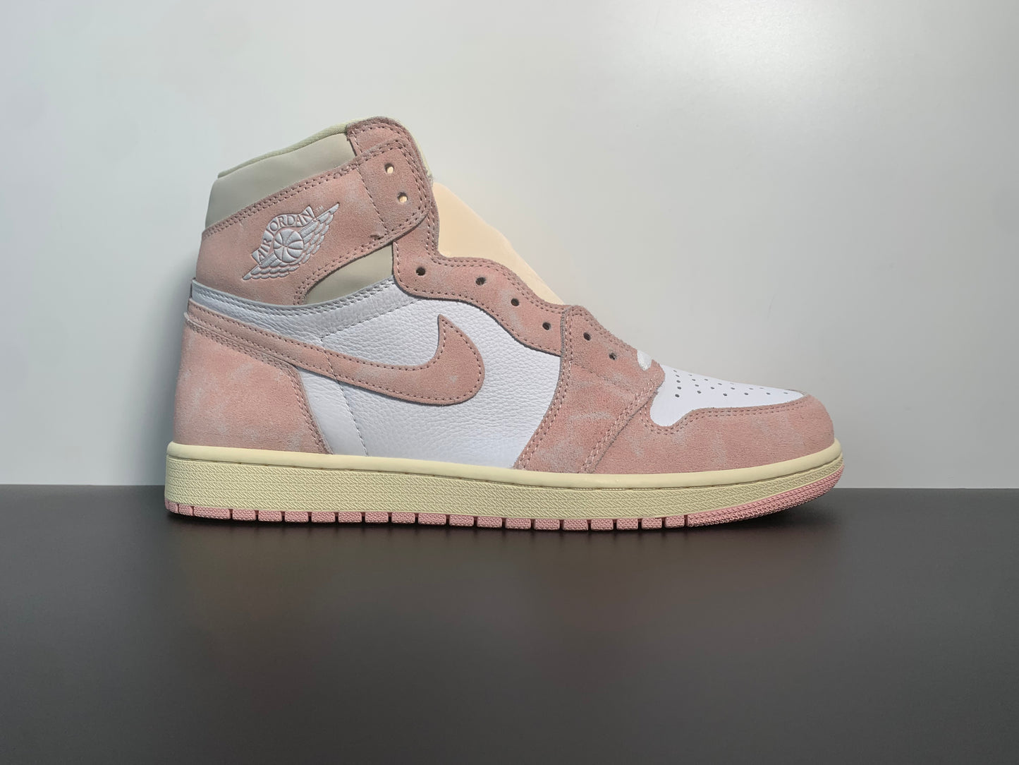 Air Jordan 1 High OG “Washed Pink” FD2596-600