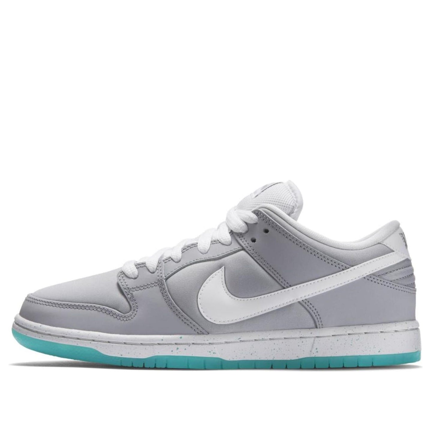 Nike SB Skateboard Dunk Low 'Marty McFly' Wolf Grey/White-Light Retro 313170-022 sneakmarks