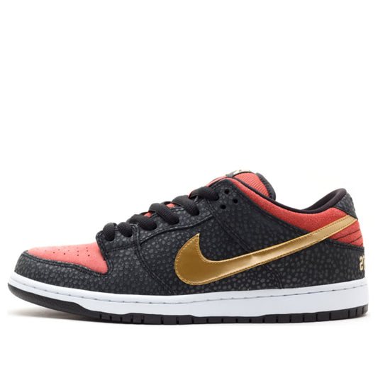 Nike Brooklyn Projects x Dunk Low Pro Prm SB Skateboard 'Walk Of Fame' Black/Metallic Gold-Lght Rdwd 617859-076 sneakmarks