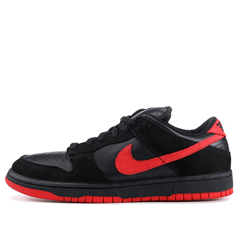 Nike Dunk Low Pro SB Skateboard 'Vamps' Black/True Red 304292-061