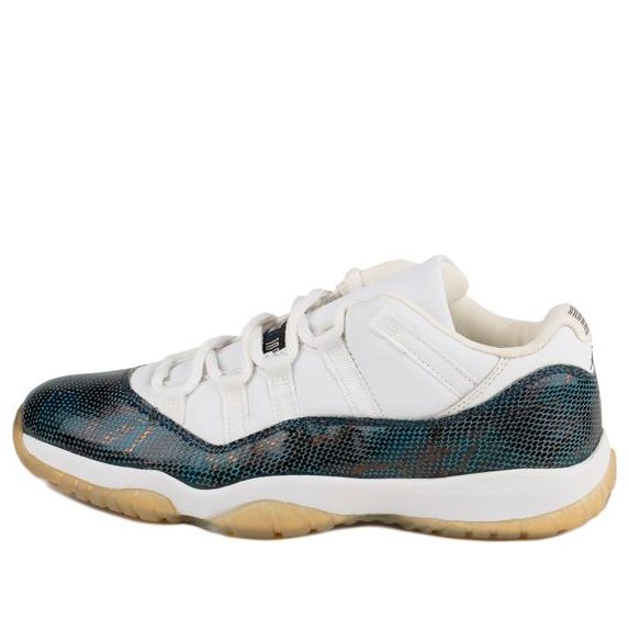 Air Jordan 11 Retro Low 'Snakeskin' White/Black-Navy 136071-102